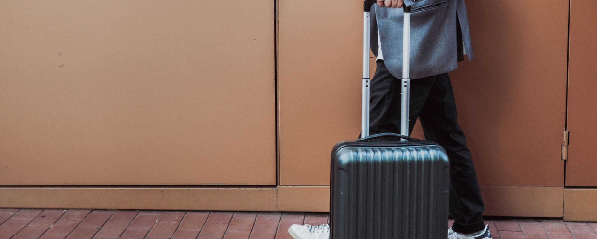 Cómo tener internet cuando viajas, maleta para viaje
